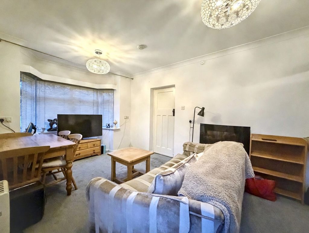 Living Room- click for photo gallery